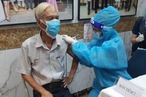 TP.HCM có 24.420 người thuộc nhóm nguy cơ chưa tiêm vaccine COVID-19