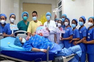 TP.HCM chào đón các công dân nhí ra đời ngay thời khắc giao thừa Nhâm Dần 