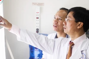 Hi hữu: Cú té ngã làm dương vật cương cứng suốt 10 ngày