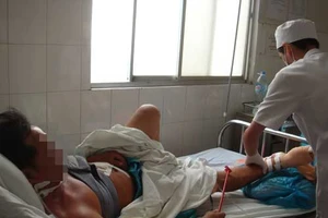 Một tài xế bị chém nhiều nhát