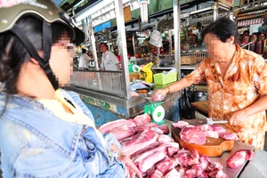 10kg gà bằng ba đĩa cơm tấm