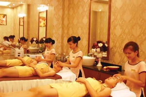 Làm đẹp ăn tết