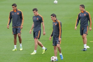 Bale trở lại cùng Real Madrid tiếp Atletico Madrid