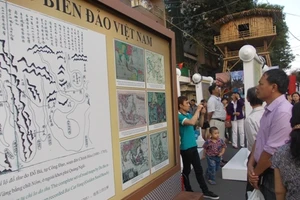 Du xuân 2014: Những điều vui, buồn… cười!