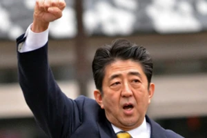 Thông tấn xã Triều Tiên coi Thủ tướng Abe là "Hitler" 