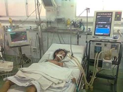 Suýt chết vì để trẻ tự ý cắm điện