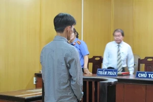 Trùm cho vay nặng lãi xích chân con nợ tại nhà