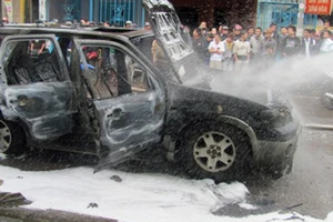 Cháy xe, phòng thế nào?