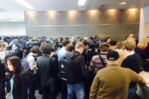 Trực tiếp cuộc họp báo của Tổng thống bị lật đổ Yanukovych