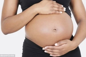 Mang thai trong... khoang bụng