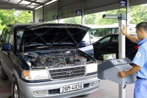 Chủ xe kêu trời vì quy định đăng kiểm 6 tháng/lần