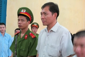 Mười năm tù cho cựu chánh thanh tra nhận hối lộ