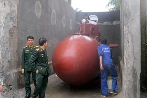 Sáng nay chạy thử tàu ngầm tự chế tại Thái Bình
