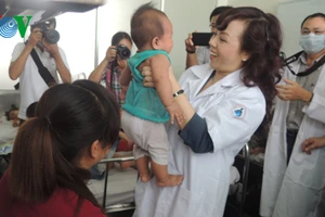 Bộ trưởng Y tế: "Quyết liệt chống sởi nếu không sẽ rất căng" 