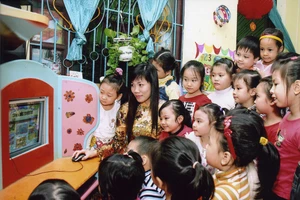 Quận Tân Phú: Không nhận trẻ vào lớp 1 sớm tuổi hoặc trái tuyến 