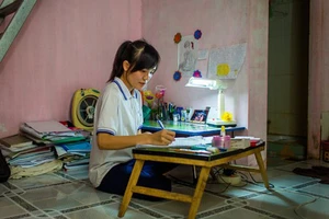 Sinh viên Việt Nam giàu nghị lực lên báo New York Times