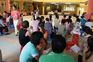 Tuyển sinh Trường thực nghiệm Hà Nội lại “nóng”