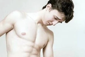 Cách sơ cứu khẩn cấp khi 'cậu nhỏ' gặp tai nạn 