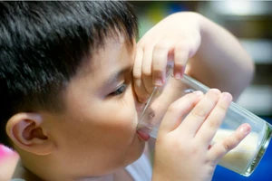 Làm sao để hãm bé tăng cân