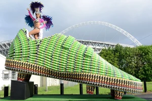 Thế giới chào đón World Cup