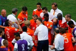 HLV Van Gaal được khen ngợi