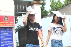 Thí sinh liên hệ vấn đề biển Đông để trả lời câu hỏi trong đề thi