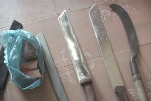 Bắt nhóm tuổi teen thanh toán nhau kiểu giang hồ