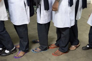 Giáo viên nghỉ phép 23 năm vẫn không bị đuổi việc