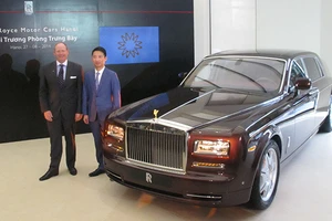 Vừa ra mắt showrom, Roll-Royce đã bán được siêu xe ở Việt Nam