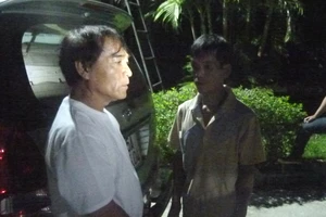 Công an mật phục bắt vụ vận chuyển 40 bánh cần sa