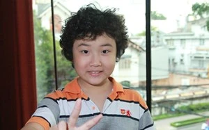 Cậu bé "tóc xù" tung chiêu ở đêm chung kết Giọng hát Việt nhí 