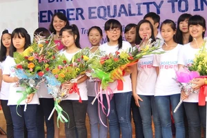 11% học sinh bị bạo lực về tình dục trong trường học