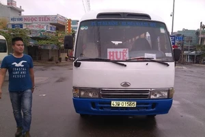 Xe khách đua nhau “chặt chém” ngày tết