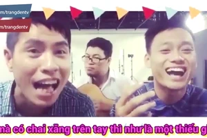 Ca khúc chế xăng tăng giá làm cư dân mạng nghẹn ngào