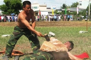 Clip Bộ đội biên phòng biểu diễn võ thuật đầy uy dũng