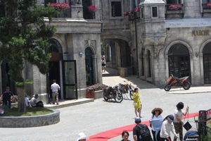 Một vòng làng Pháp trên đỉnh Bà Nà