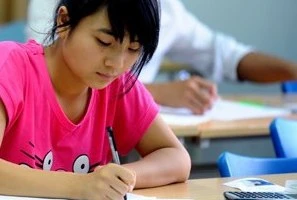 Clip thủ khoa ĐH Ngoại thương chỉ cách lấy 10 điểm môn tiếng Anh