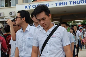 Video: Thí sinh nhận định đề thi Vật Lý có nhiều câu quá khó?