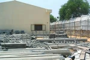 Lái xe 'mua chuộc' bảo vệ để cùng nhau trộm sắt phế liệu