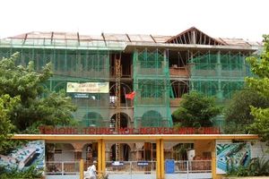 Ngôi trường cổ nhất miền Tây đang được… hiện đại hóa