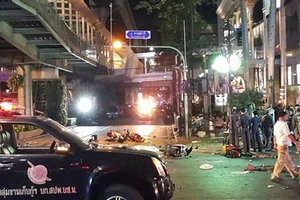 Clip nổ bom chấn động thủ đô Bangkok, nhiều người thiệt mạng 