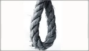 Bảo vệ lâm trường cao su chết trong tư thế treo cổ