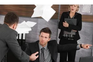 Như thế nào là sa thải người lao động trái pháp luật?