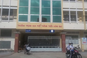 Nam sinh lớp 11 tử vong vì bị bạn đánh ngay tại lớp học