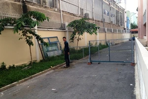 Nghi vấn người đàn ông dùng dao tự tử trong khuôn viên bệnh viện