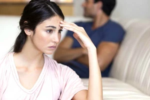 10 dấu hiệu vợ cạn tình với bạn
