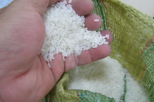 Làm rõ nguyên nhân cơm để ba ngày không thiu