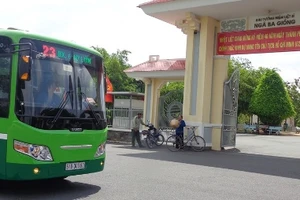 Xe buýt chuẩn đã về 18 thôn vườn trầu