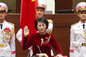 Clip: Chủ tịch Quốc hội Nguyễn Thị Kim Ngân tuyên thệ nhậm chức 