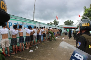 Bắt khẩn cấp 20 đối tượng phá cơ sở cai nghiện Đồng Nai